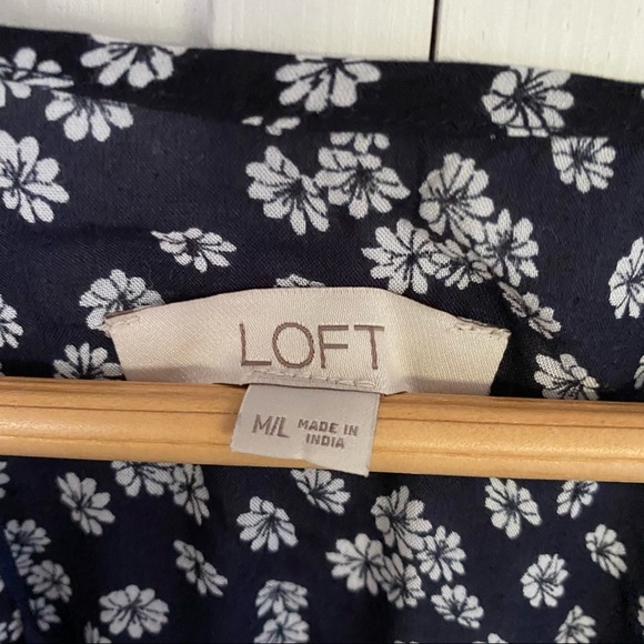 Loft Open-Front Kimono Navy with White Flowers. Size: M/L - Picture 4 of 6